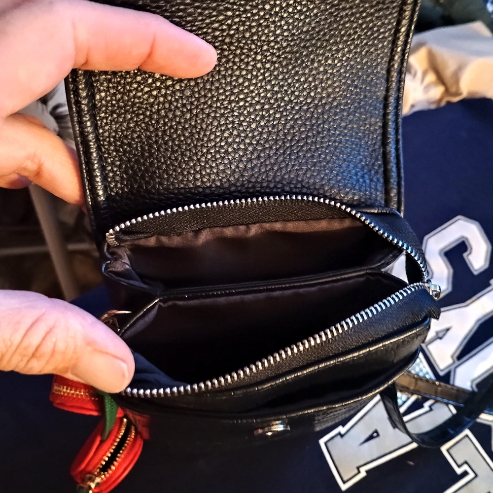 Befen Black Leather Croc Embossed Crossbody Bag - Picture 7 of 15